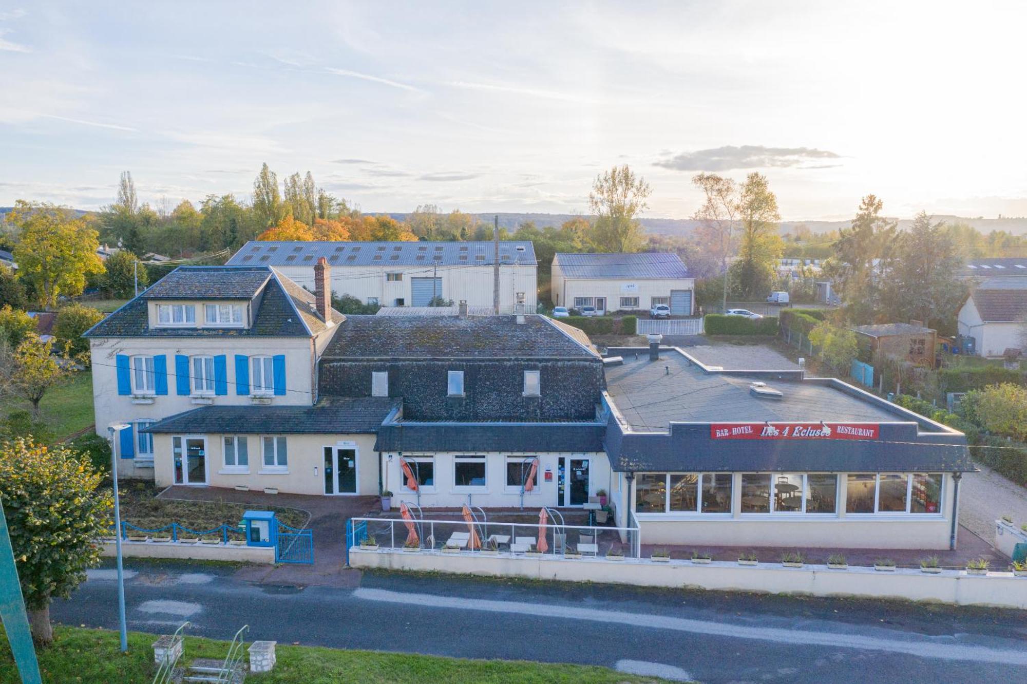 Hotel Restaurant Des 4 Ecluses Gaillon Zewnętrze zdjęcie